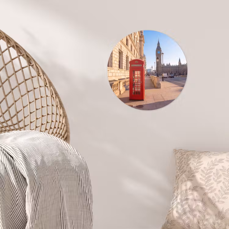 Telefooncel - Rood - Londen - Stad - Architectuur Wandcirkel behangsticker klein -sfeer4