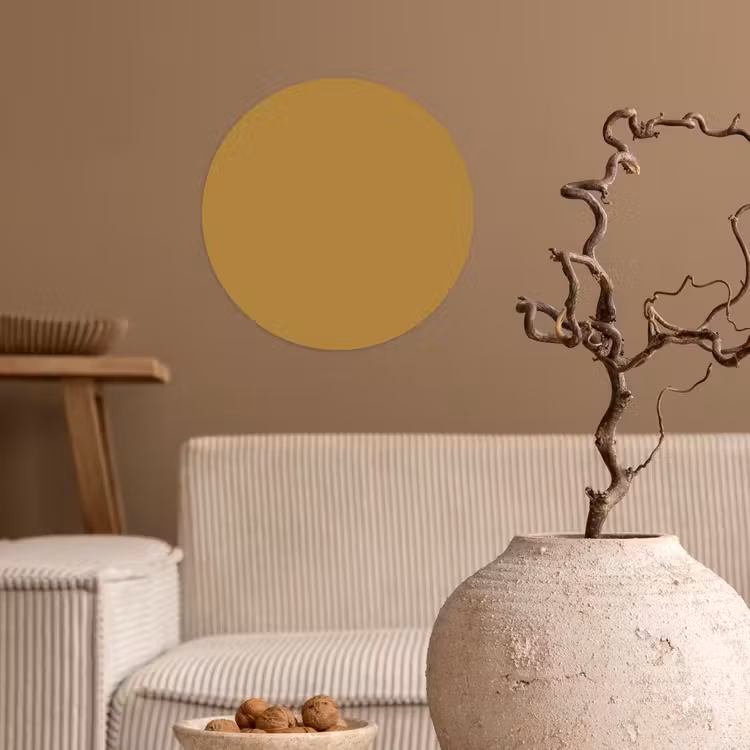 Rhythmic - Ochre - Geel Wandcirkel behangsticker klein 186 -sfeer1