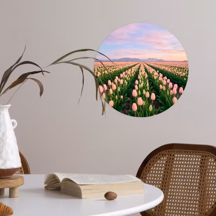 Tulpen - Landschap - Roze Wandcirkel behangsticker klein -sfeer3