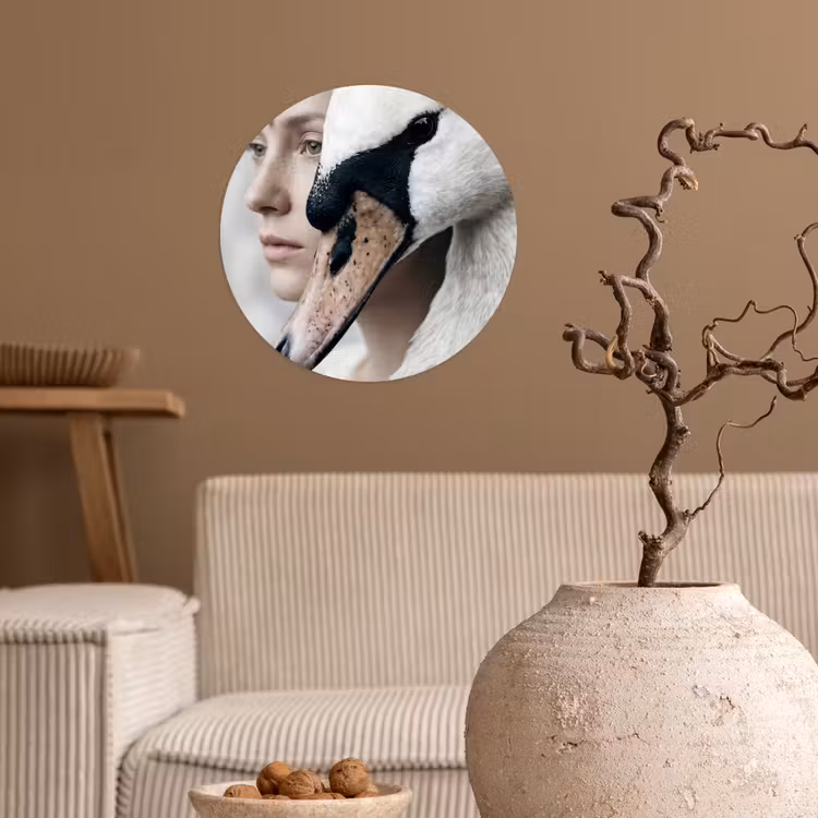 Vrouw - Zwaan - Wit Wandcirkel behangsticker klein -sfeer1