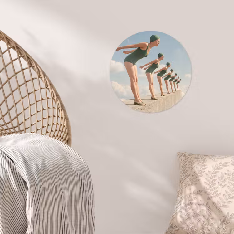 Wallpaper Circle - Women - Diving Pose - Clouds - Vrouwen - Duikhouding - Wolken Wandcirkel behangsticker klein
