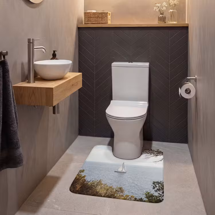 WC Mat - Sailboat - trees - water - Zeilboot - bomen - water WCmat U-uitsnede middel