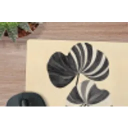 Zwart - Bladeren - Strepen - Minimalistisch muismat rubber klein -closeup