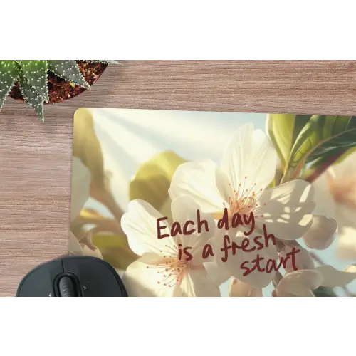 Bloesems - Zonlicht - Quote - Wit muismat rubber klein -closeup