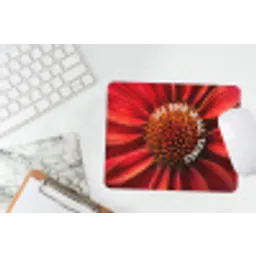 Close up - Bloem - Quote - Rood muismat rubber klein -witbureau