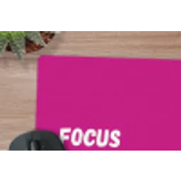 Focus on the good - Roze - Simple muismat rubber klein -closeup