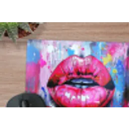 Graffiti - Lippen - Felroze - Geschilderd muismat rubber klein -closeup