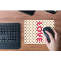 Love - Stippen - Roze muismat rubber klein -toetsenbord