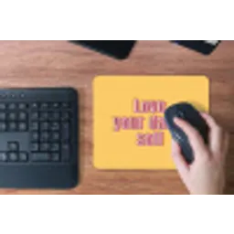 Love yourself - Roze - Geel muismat rubber klein -toetsenbord