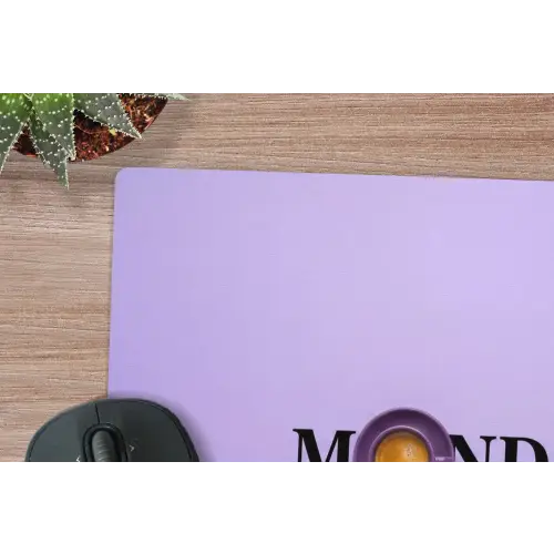 Maandag - Mok - Koffie - Paars muismat rubber klein -closeup