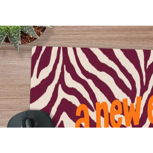 New era - Bordeaux - Zebraprint muismat rubber klein -closeup