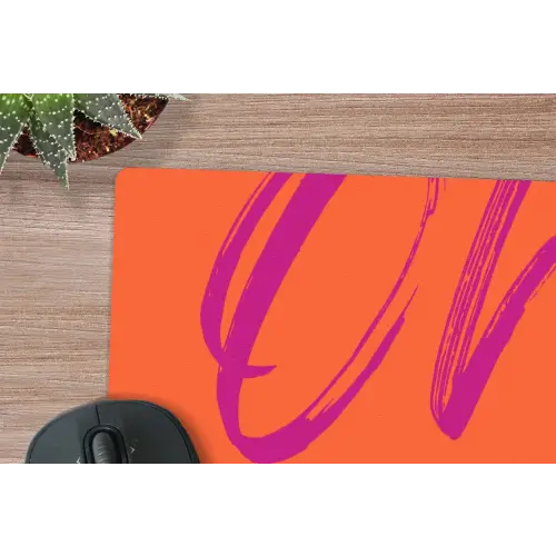 Oh la la - Oranje - Roze - Grafisch muismat rubber klein -closeup