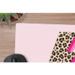 Stippen - Roze - Bliksem muismat rubber klein -closeup