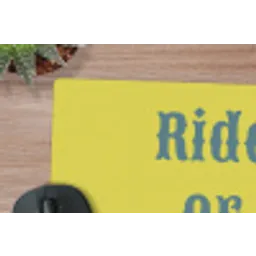 Ride or die - Geel - Blauw muismat rubber klein -closeup