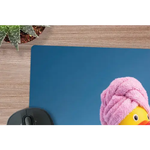 Badeend - Handdoek - Blauw muismat rubber klein -closeup
