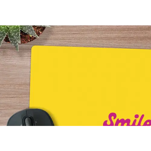 Smile - Geel - Roze muismat rubber klein -closeup