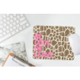 Tekst - Be cool or leave - Roze - Giraffenprint muismat rubber klein -witbureau
