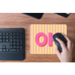 Tekst - Strepen - Roze muismat rubber klein -toetsenbord