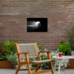 Honkbal - Wit - Vliegt Tuinposter op houten frame 2 cm dik klein -sfeer3