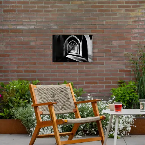 Gang - Bogen - Schaduw - Diepte Tuinposter op houten frame 2 cm dik klein -sfeer3