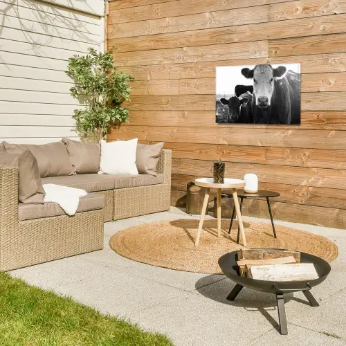 Koeien - Zwart - Wit Tuinposter op houten frame 2 cm dik klein -sfeer2