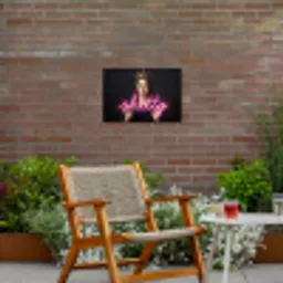 Ironisch - Tekst - Neon Tuinposter op houten frame 2 cm dik klein -sfeer3