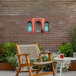 Lantaarn - Deur - Turquoise Tuinposter op houten frame 2 cm dik klein -sfeer3