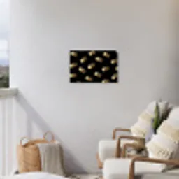Macarons - Patroon - Goud - Zwart Tuinposter op houten frame 2 cm dik klein -sfeer1