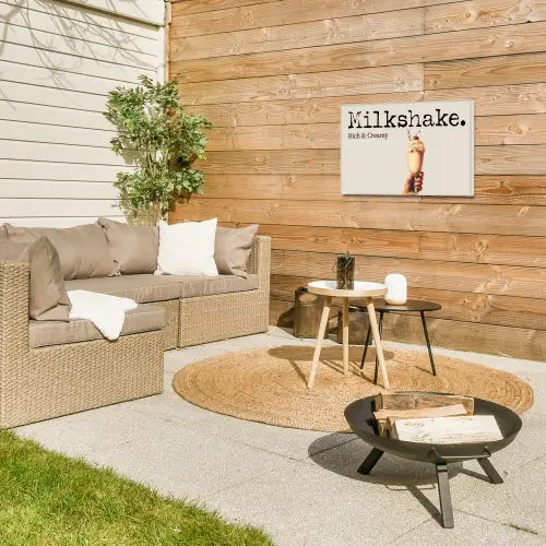 Milkshake - Kers - Rietje Tuinposter op houten frame 2 cm dik klein -sfeer2