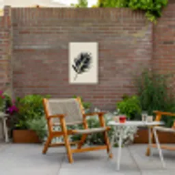 Palmblad - Subtiel - Groen - beige Tuinposter op houten frame 2 cm dik klein -sfeer3