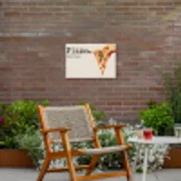 Pizza - Kaas - Pepperoni Tuinposter op houten frame 2 cm dik klein -sfeer3
