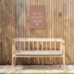 Spreuken - Thuis is het plekje waar de liefde woont - Quotes Tuinposter op houten frame 2 cm dik klein -sfeer4