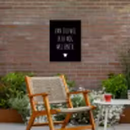 Spreuken - Quotes - Van jou wil ik er nog wel eentje Tuinposter op houten frame 2 cm dik klein -sfeer3