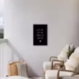 Spreuken - Je kust me je sust me - Quotes - Maaike Ouboter Tuinposter op houten frame 2 cm dik klein -sfeer1