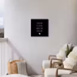 Quotes - Maaike Ouboter -  Je kust me je sust me - Spreuken Tuinposter op houten frame 2 cm dik klein -sfeer1