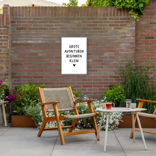 Quotes - Spreuken - Grote avonturen beginnen klein Tuinposter op houten frame 2 cm dik klein -sfeer3