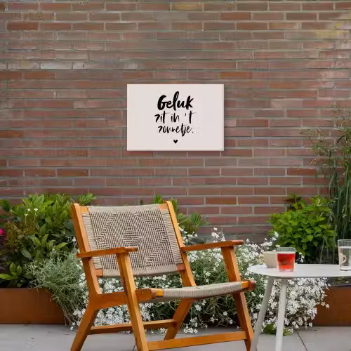 Quotes - Tekst - Geluk zit in 't zonnetje - Zomer Tuinposter op houten frame 2 cm dik klein -sfeer3