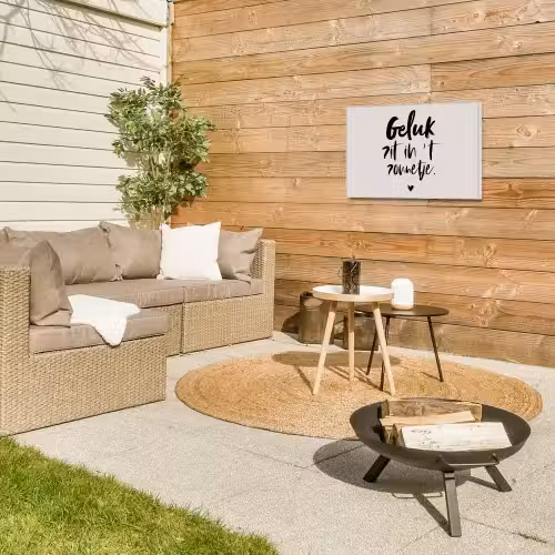 Quotes - Tekst - Geluk zit in 't zonnetje - Zomer Tuinposter op houten frame 2 cm dik klein -sfeer2