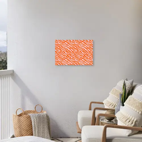 Strepen - Dynamisch - Oranje Tuinposter op houten frame 2 cm dik klein 845 -sfeer1