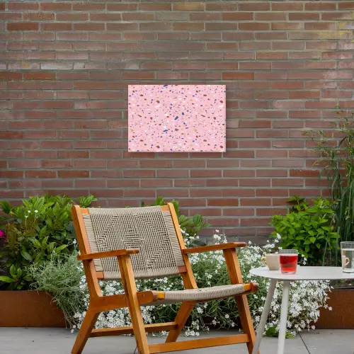 Terrazzo - Patroon - Kleurrijk - Roze Tuinposter op houten frame 2 cm dik klein 845 -sfeer3