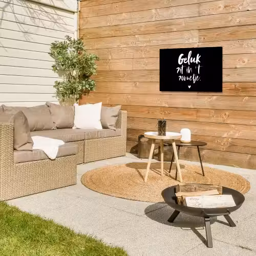 Tekst - Geluk zit in 't zonnetje - Quotes - Zomer - Zon Tuinposter op houten frame 2 cm dik klein -sfeer2