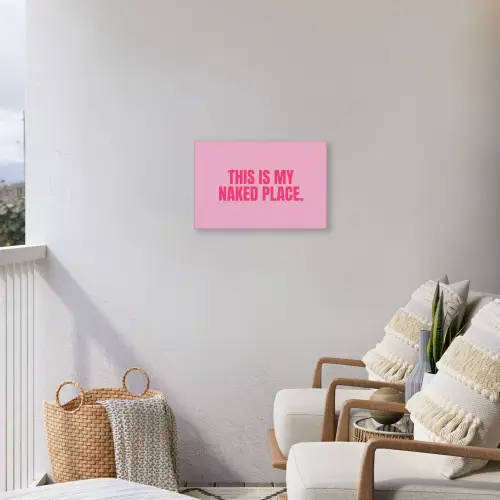 Tekst - Modern - Roze Tuinposter op houten frame 2 cm dik klein -sfeer1