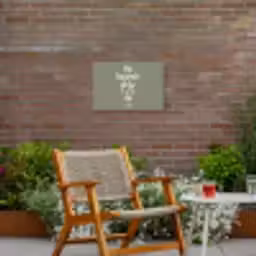 Tekst - Zon - Mijn favoriete plekje is in de zon - Spreuken - Zomer Tuinposter op houten frame 2 cm dik klein -sfeer3