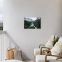Waterval - Bomen - Bergen Tuinposter op houten frame 2 cm dik klein -sfeer1