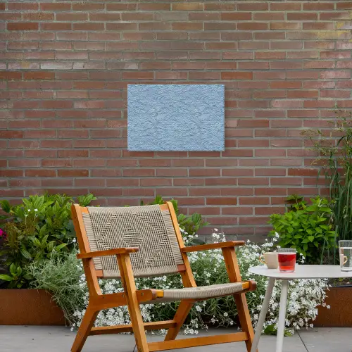 Golven - Ritmisch - Blauw Tuinposter op houten frame 2 cm dik klein 845 -sfeer3