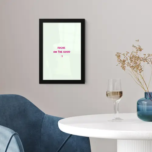 Focus - Beige - Roze - Smiley fotolijst zwart zonder passe partout klein -sfeer4