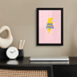 Grl pwr - Bliksem - Roze fotolijst zwart zonder passe partout klein -sfeer1