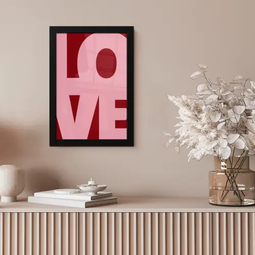 Love - Rood - Blokletters fotolijst zwart zonder passe partout klein -sfeer5