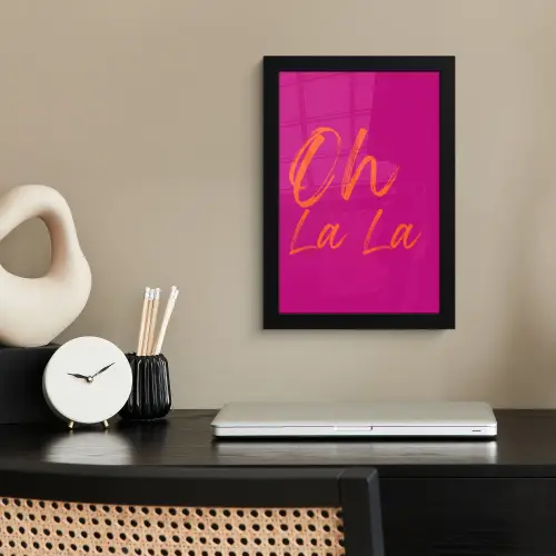 Oh la la - Oranje - Roze fotolijst zwart zonder passe partout klein -sfeer1