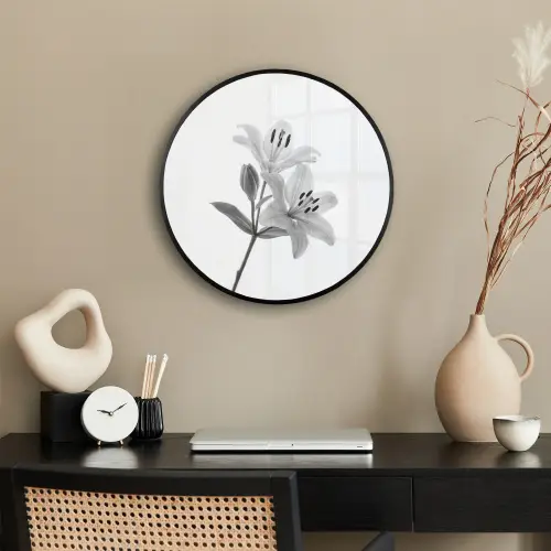 Lelies - Elegant - Zwart - Wit Fotolijst rond zonder passe partout klein -sfeer1